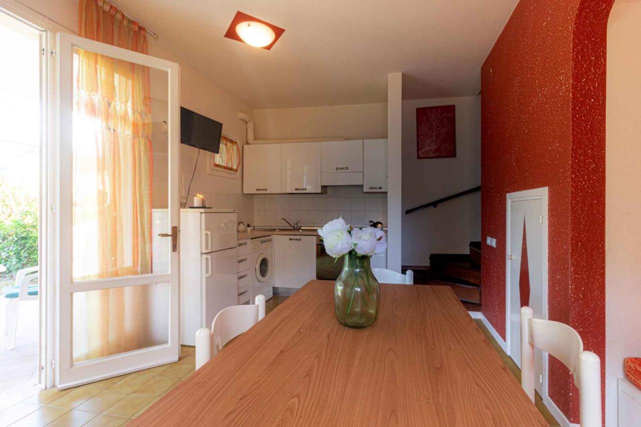 Holiday Home Porto Santa Margherita 40296 Exterior photo