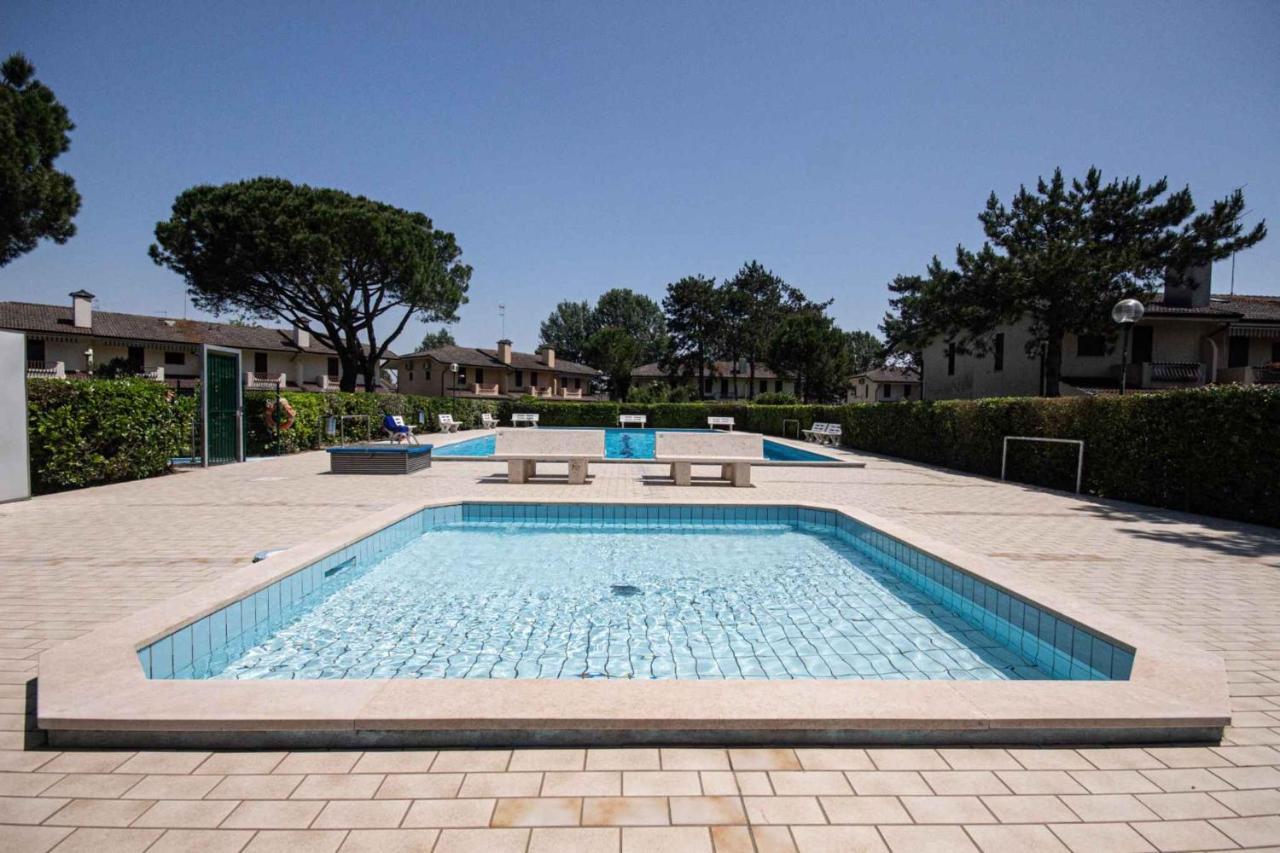 Holiday Home Porto Santa Margherita 40296 Exterior photo