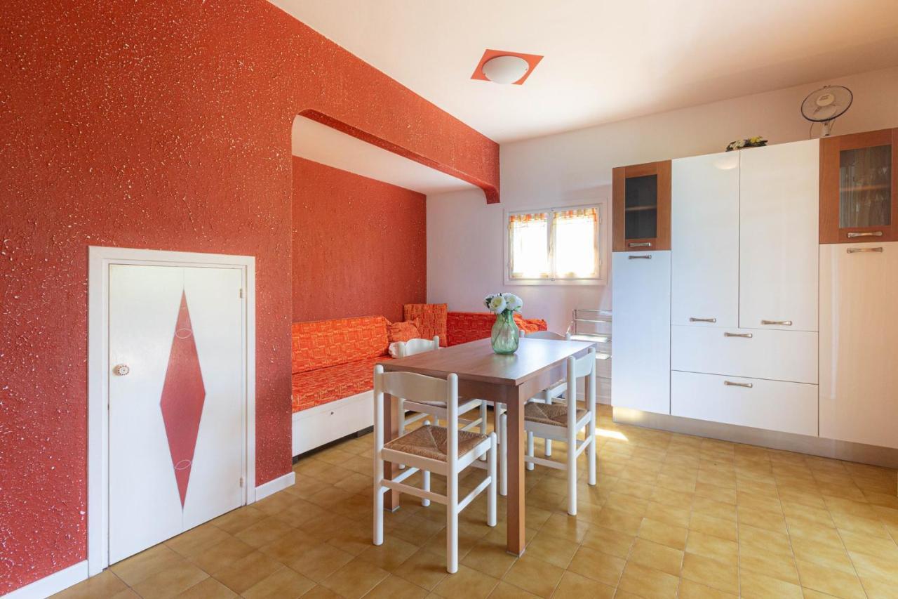 Holiday Home Porto Santa Margherita 40296 Exterior photo